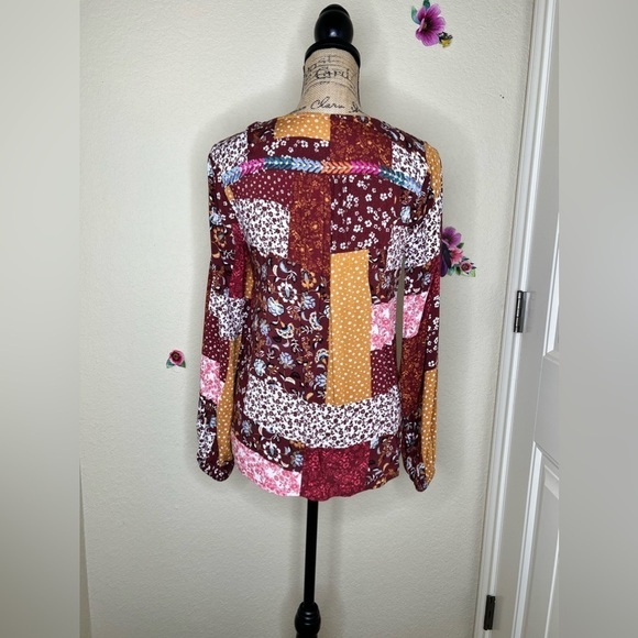 Savanna Jane Multicolor Patchwork Design Embroidered Blouse Size Small - Picture 9 of 12